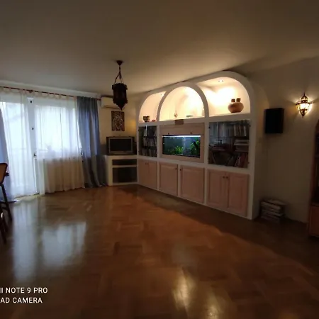 아파트 Exceptional,oriental Style Flat Close To Warsaw Mysiadlo